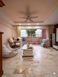 Blk 705 Hougang Avenue 2 (Hougang), HDB Executive #568653231